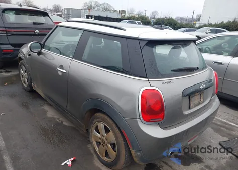 2018 Mini Hardtop Cooper/Oxford Edition from USA, damaged, VIN WMWXP5C51J2G62884